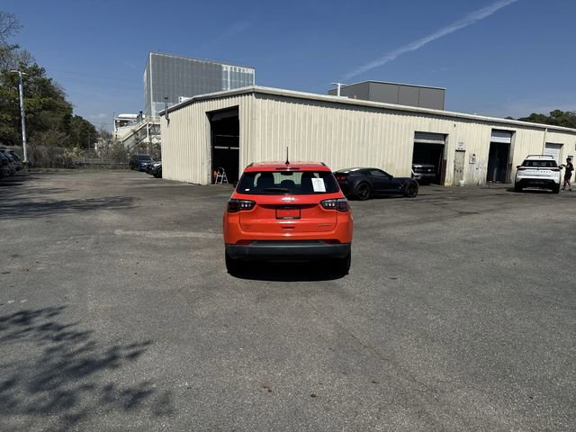 Used 2019 Jeep Compass Sport image 6