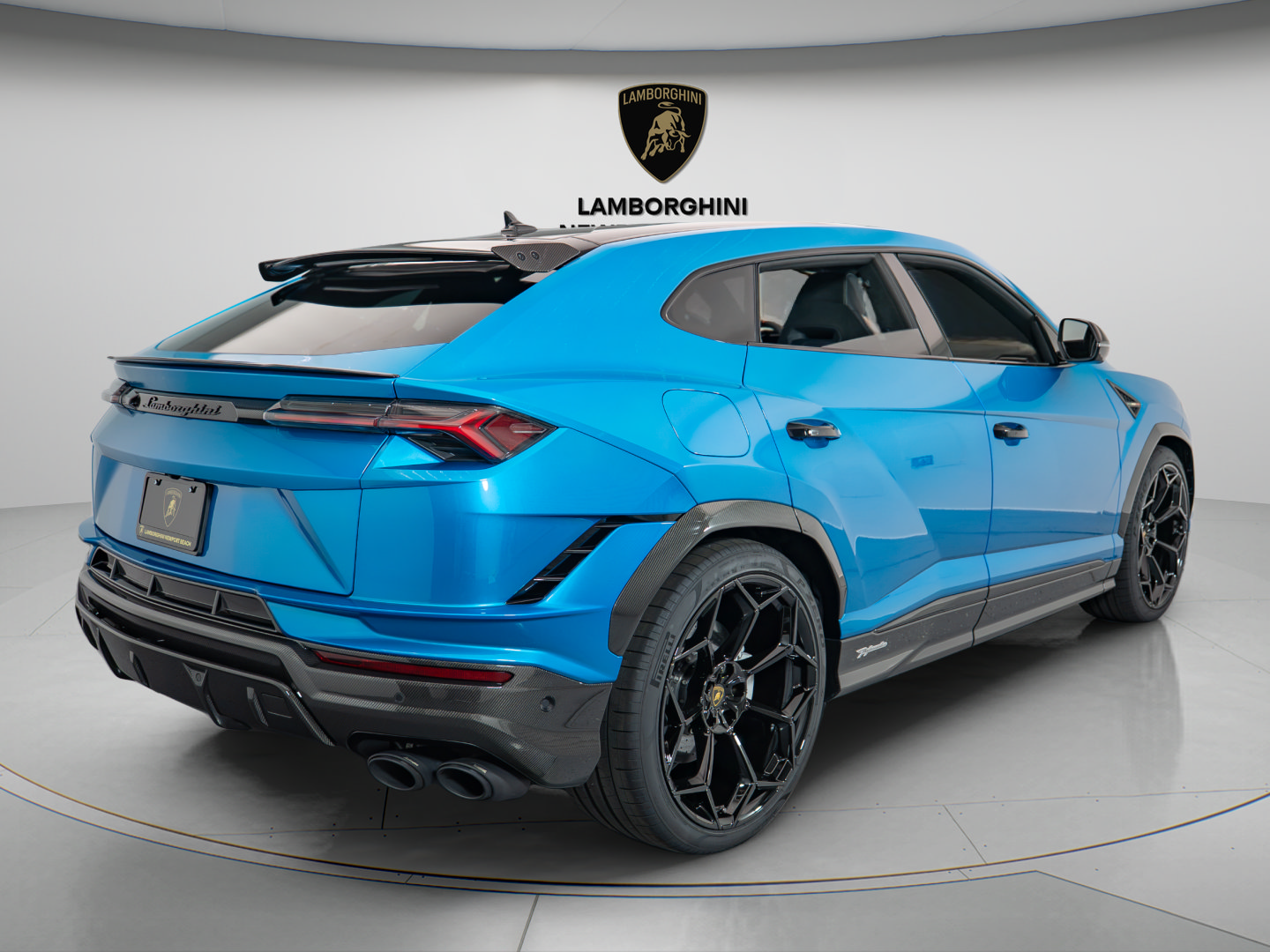 Used 2024 Lamborghini Urus Performante AWD/4WD image 6