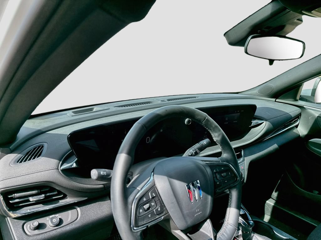 Used 2025 Buick Envista Preferred w/ Convenience I Package FWD image 11