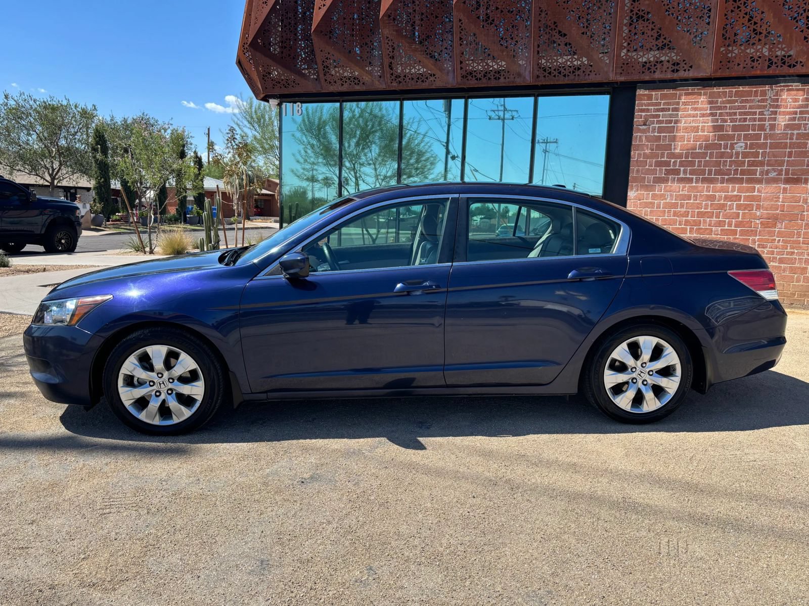 Used 2008 Honda Accord EX-L image 2