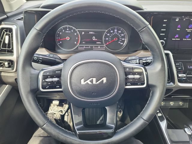 Certified 2022 Kia Sorento S w/ Panoramic Sunroof Package AWD/4WD image 21