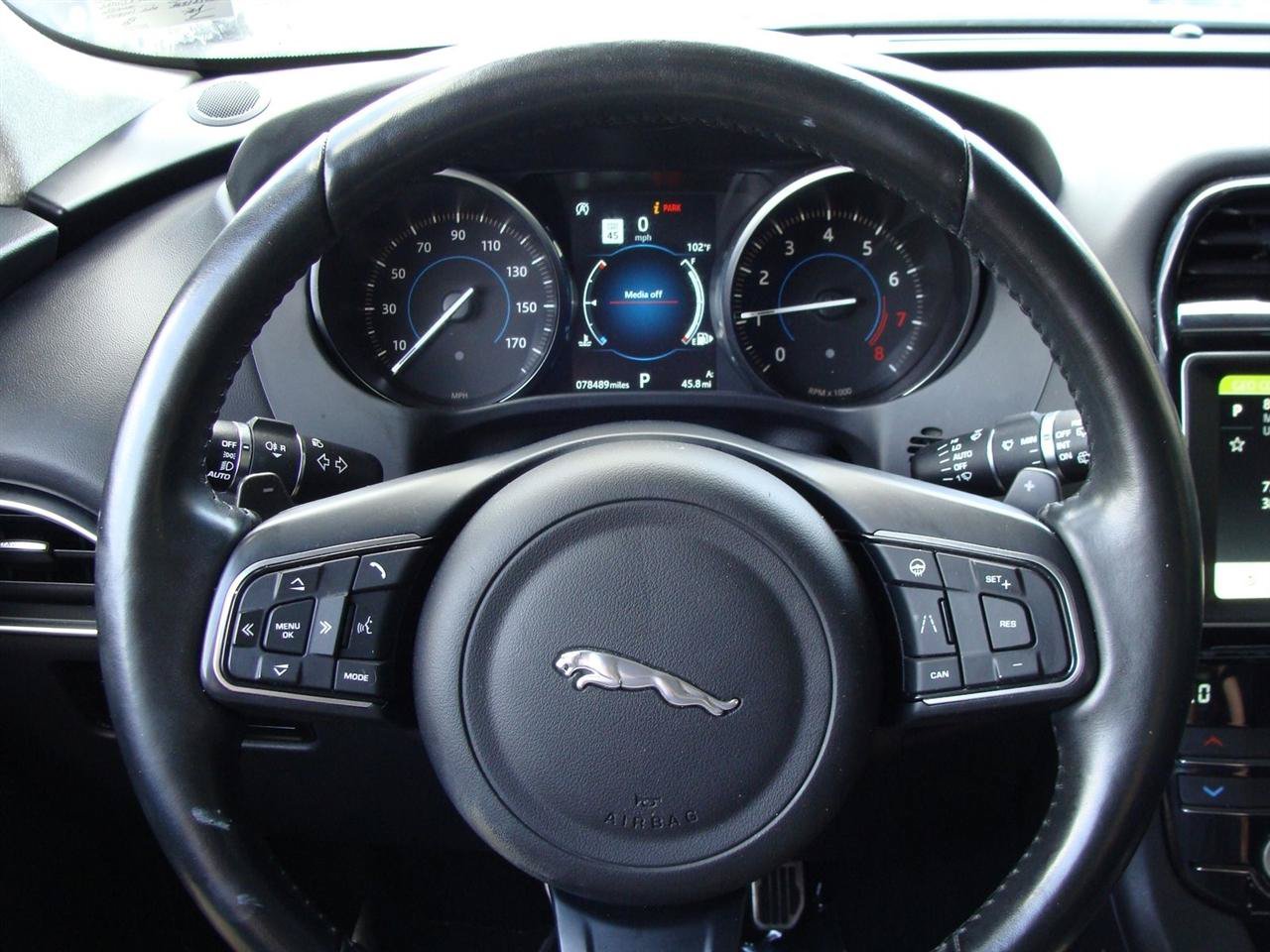 Used 2019 Jaguar F-PACE Premium AWD/4WD image 15