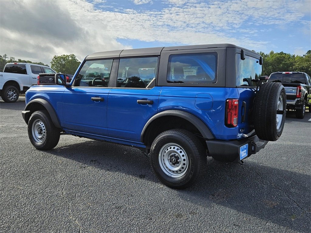 New 2025 Ford Bronco 4-Door image 8