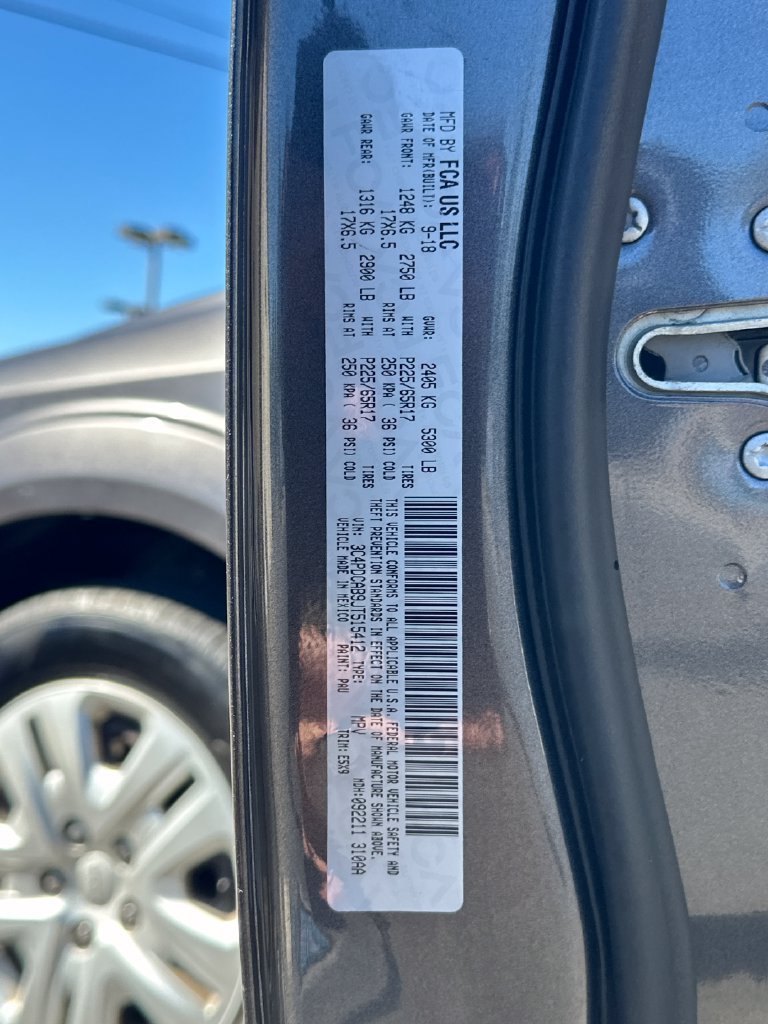 Used 2018 Dodge Journey SE FWD image 39