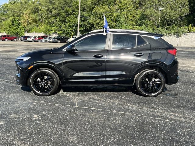 Certified 2024 Buick Encore GX Sport Touring w/ Advanced Technology Package FWD image 2