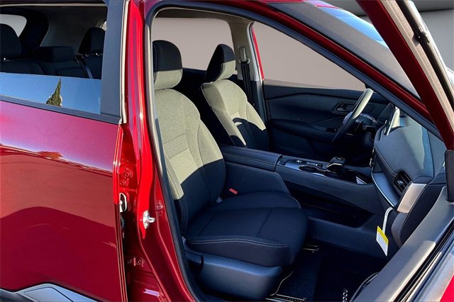 New 2026 Nissan Rogue S image 9