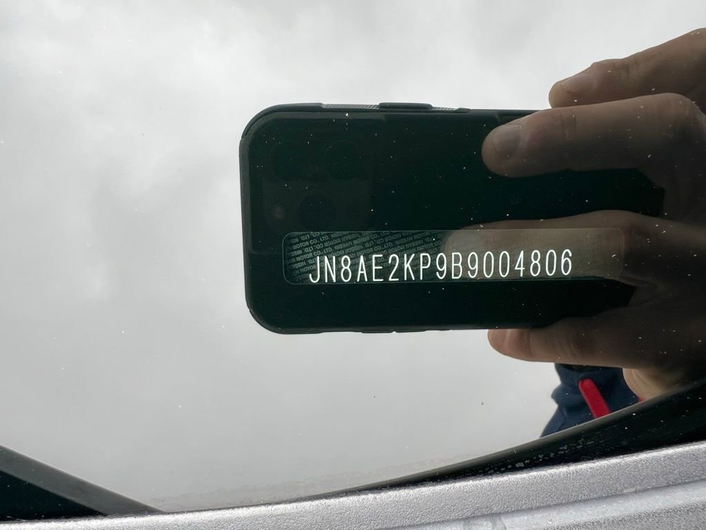 Used 2011 Nissan Quest LE FWD image 14