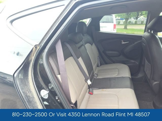 Used 2011 Hyundai Tucson Limited AWD/4WD image 19