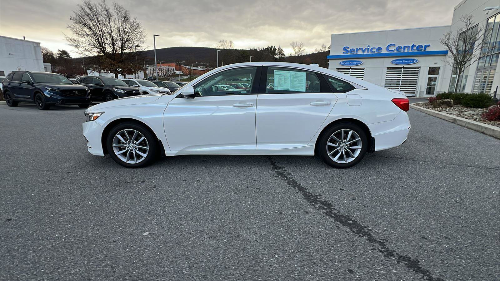 Used 2019 Honda Accord LX image 7