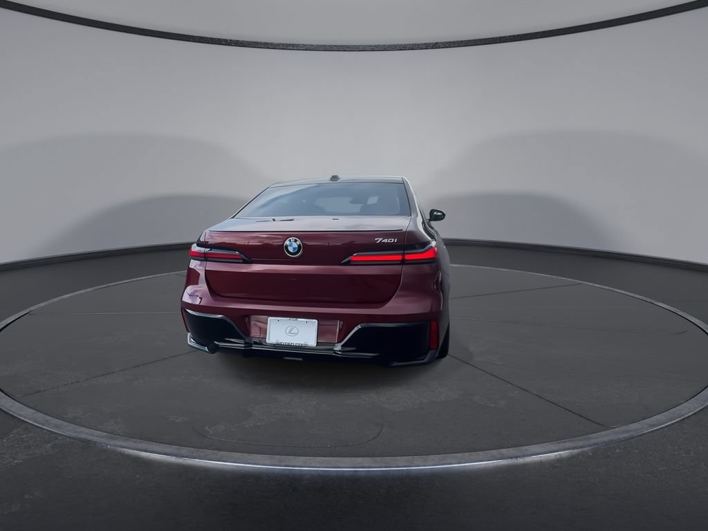 Used 2026 BMW 740i RWD image 8