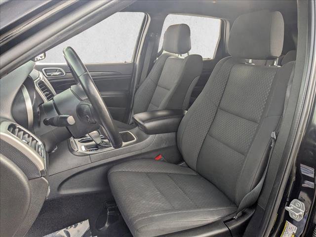 Used 2019 Jeep Grand Cherokee Laredo w/ Security & Convenience Group image 15