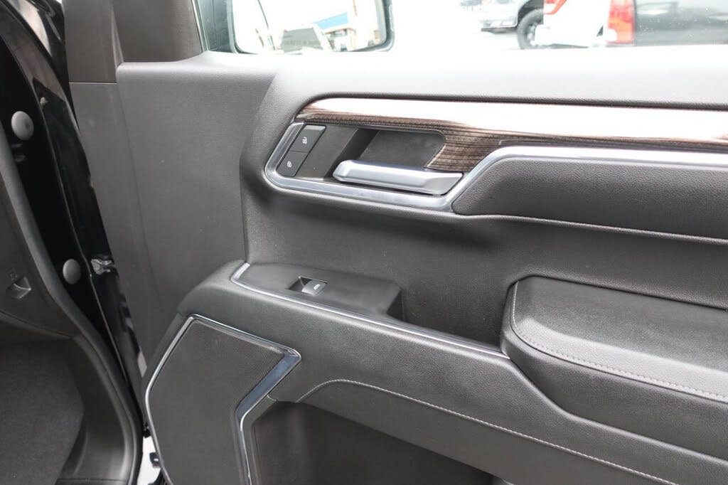 Used 2024 Chevrolet Silverado 1500 RST AWD/4WD image 38