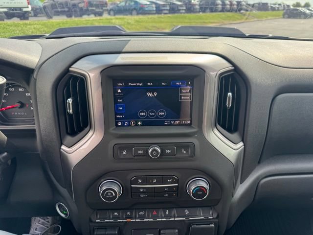 Used 2025 Chevrolet Silverado 1500 Custom Trail Boss w/ Dark Appearance Package AWD/4WD image 18