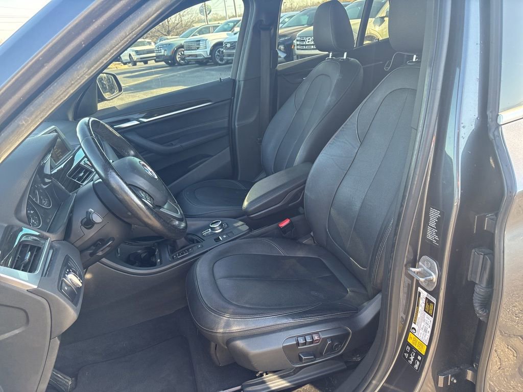 Used 2017 BMW X1 xDrive28i image 8