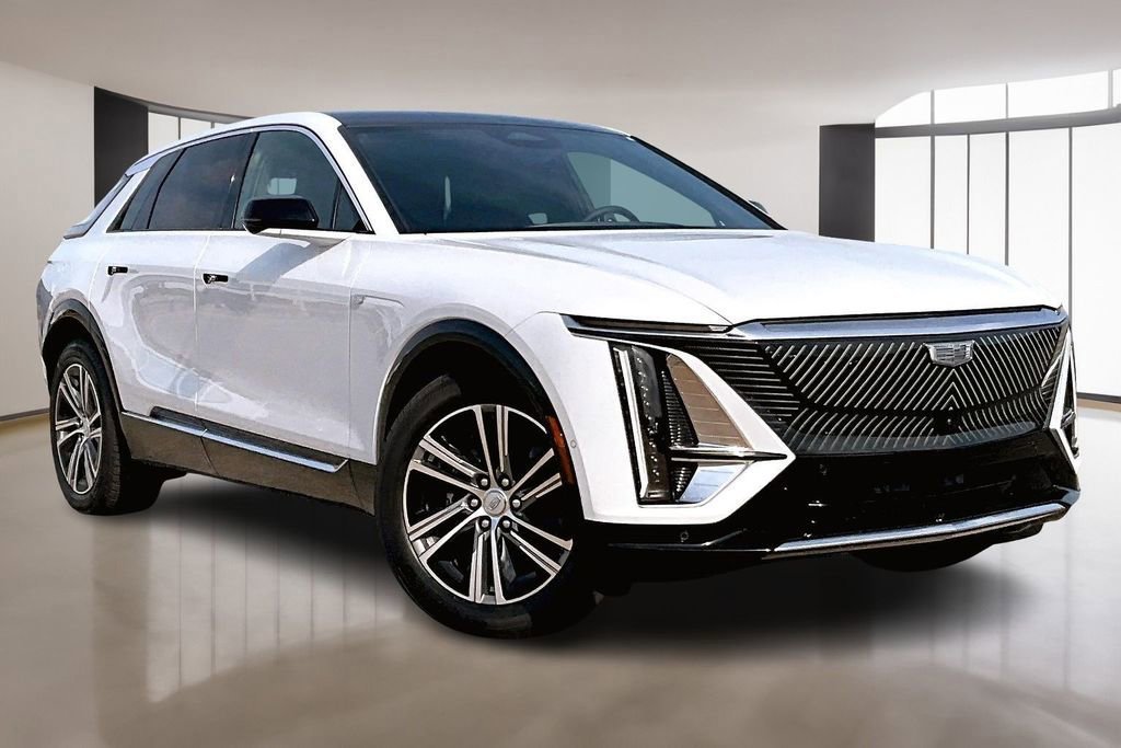 New 2026 Cadillac Lyriq Luxury w/ LPO, Floor Liner Package AWD/4WD image 2