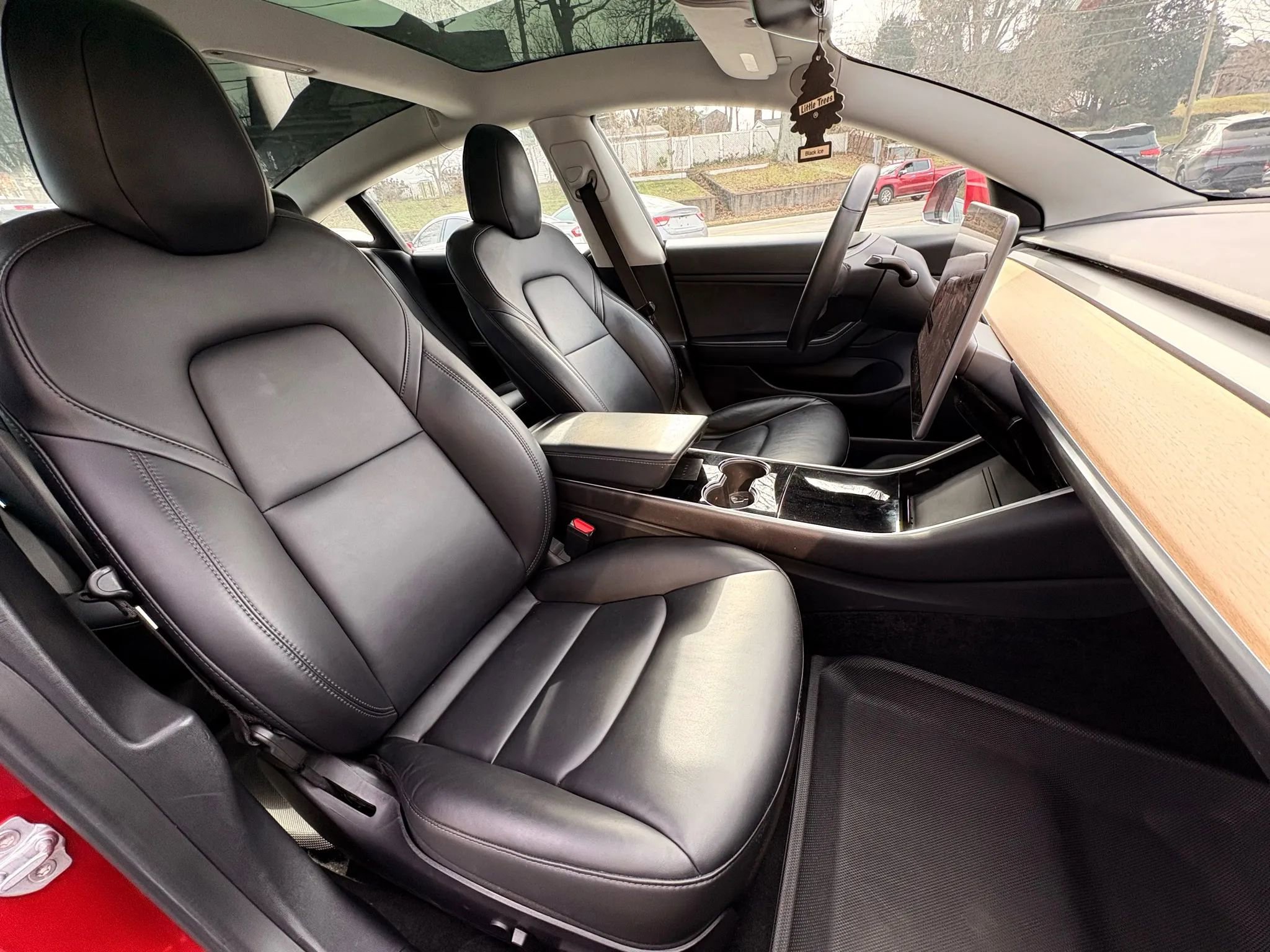 Used 2020 Tesla Model 3 Standard Range Plus RWD image 22