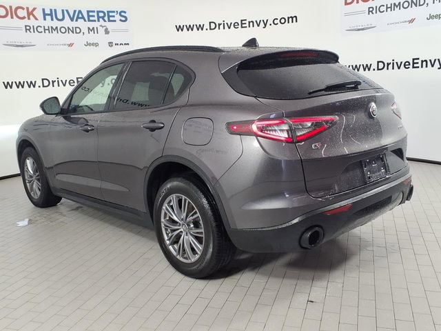 Used 2024 Alfa Romeo Stelvio Sprint AWD/4WD image 6