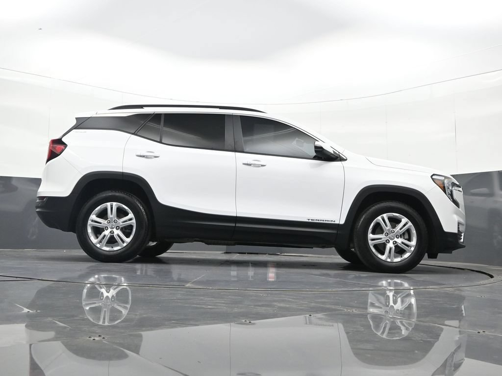 Certified 2024 GMC Terrain SLE w/ Driver Convenience Package FWD image 35