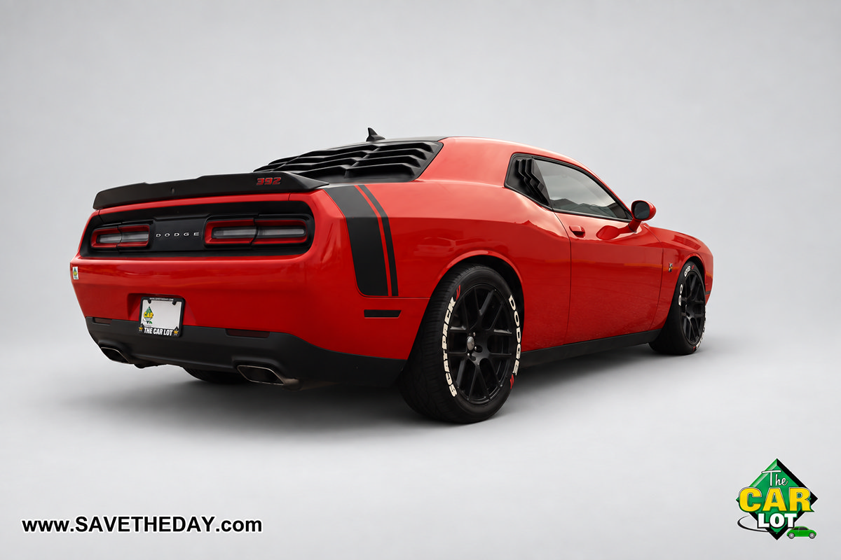 Used 2015 Dodge Challenger R/T Scat Pack RWD image 8