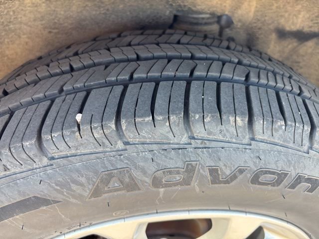 Used 2018 Chevrolet Equinox LS AWD/4WD image 12