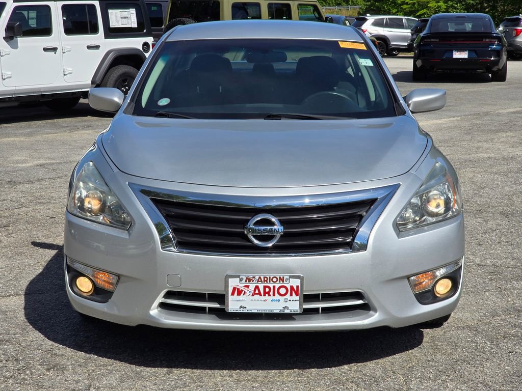 Used 2015 Nissan Altima 2.5 SV FWD image 13