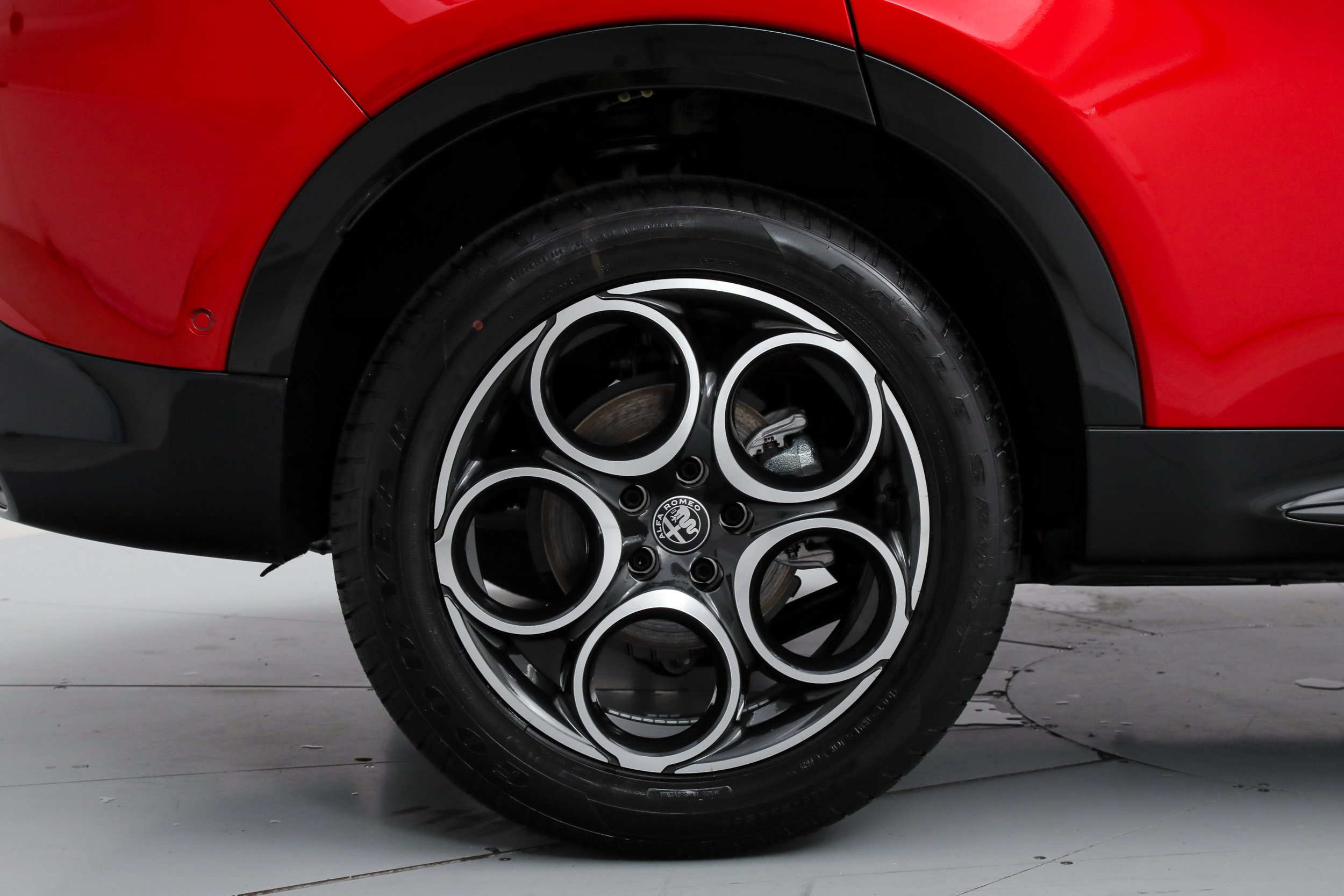 New 2026 Alfa Romeo Tonale w/ Red Premium Package AWD/4WD image 20