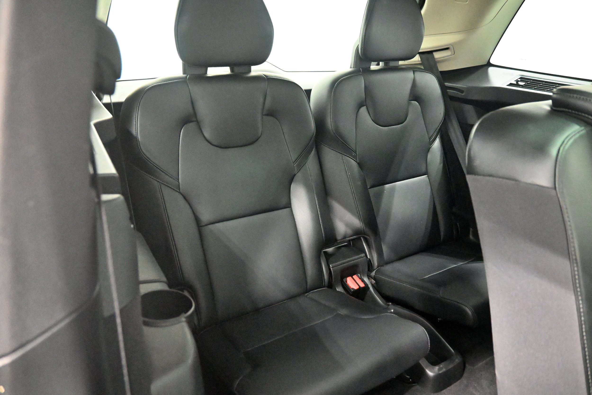 Used 2018 Volvo XC90 T5 Momentum AWD/4WD image 31