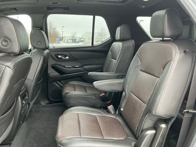 Used 2023 Chevrolet Traverse High Country image 37