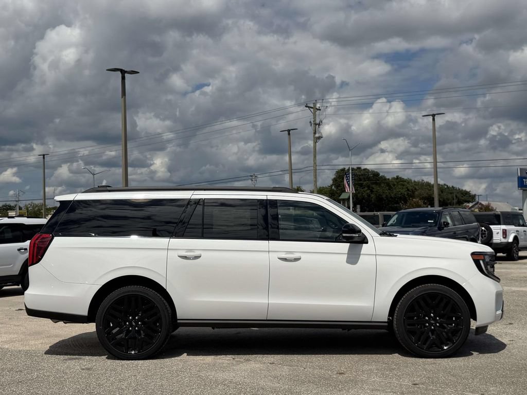 New 2027 Ford Expedition Max Platinum w/ Stealth Performance Package AWD/4WD image 5