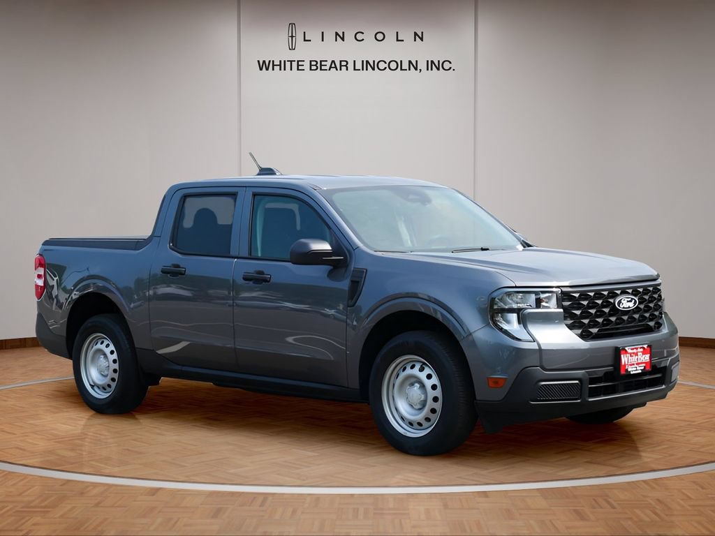 Used 2025 Ford Maverick XL FWD image 3