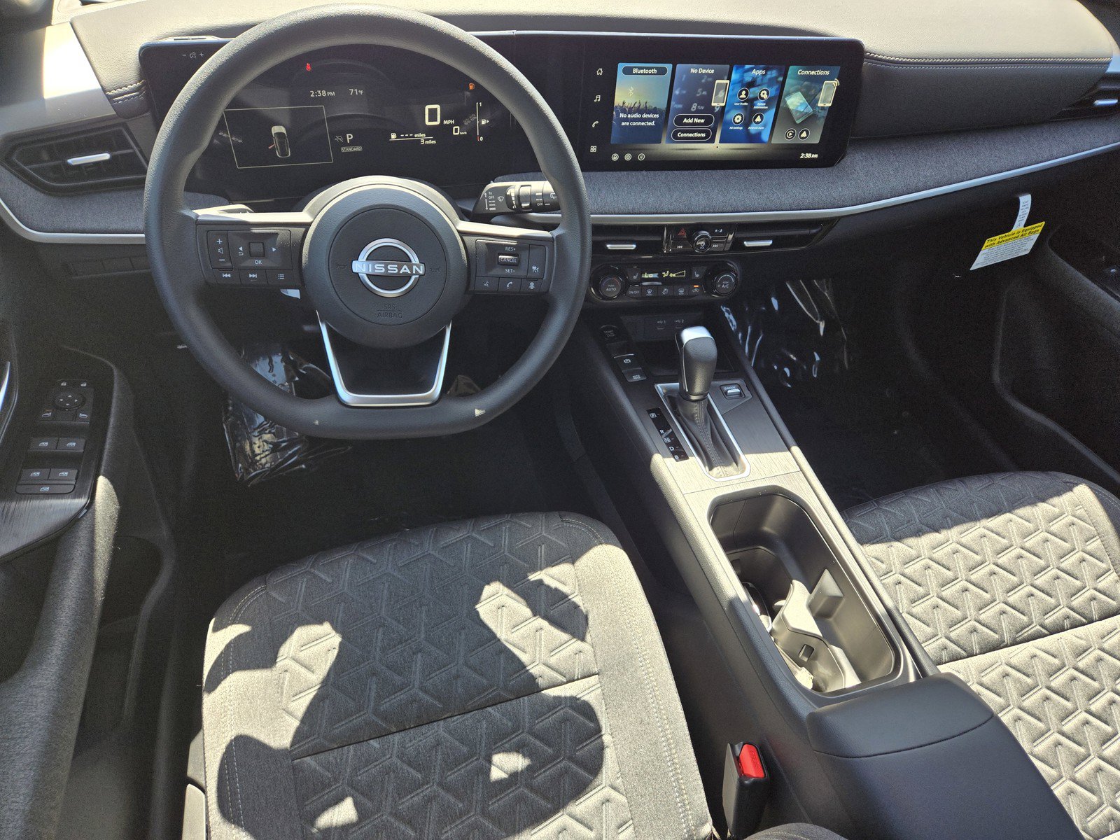 New 2026 Nissan Kicks SV w/ Cold Weather Package FWD image 10