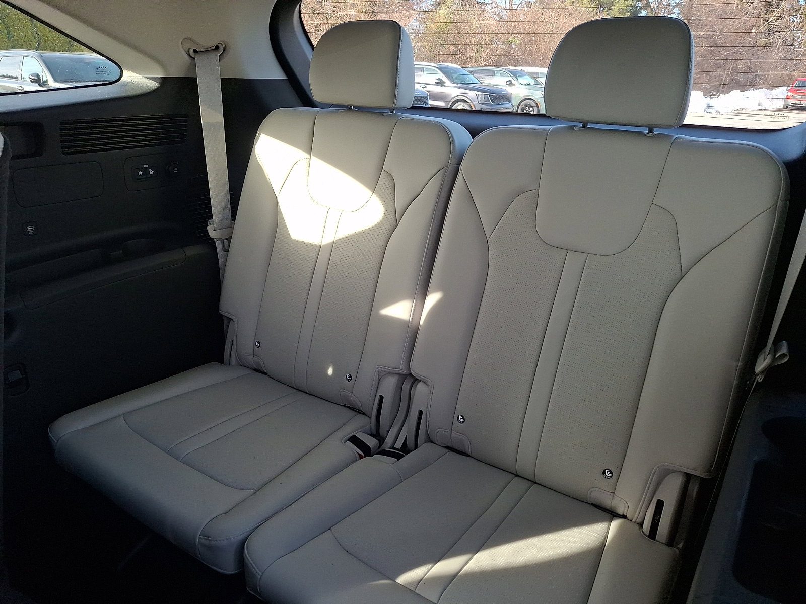 Certified 2025 Kia Sorento S image 11