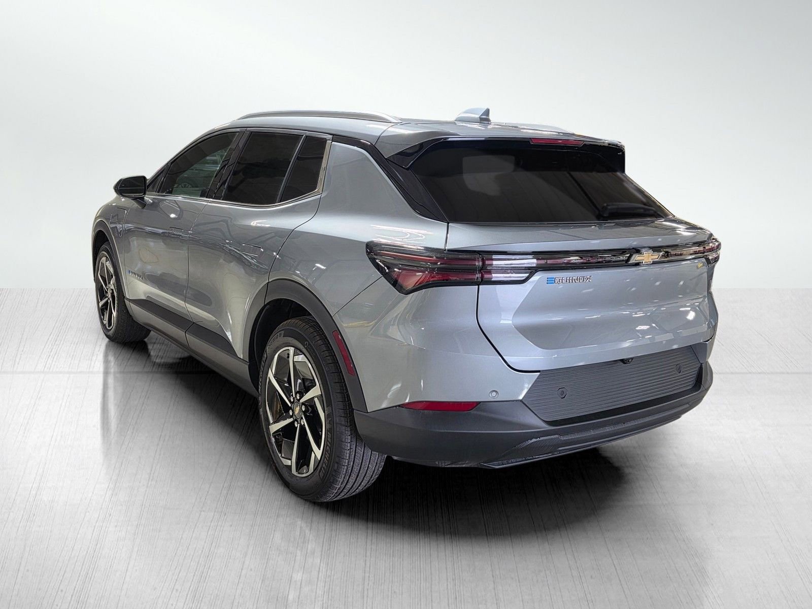 New 2026 Chevrolet Equinox EV LT image 5