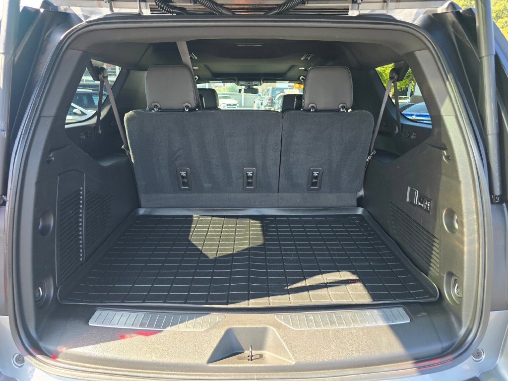 Used 2021 GMC Yukon XL Denali AWD/4WD image 14