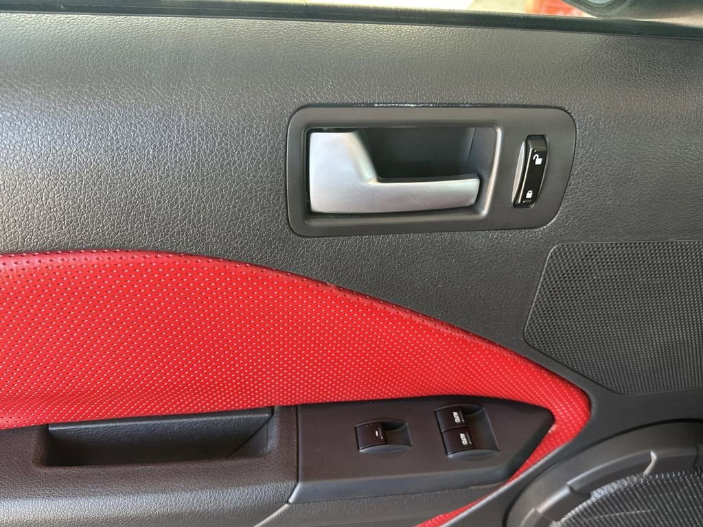 Used 2006 Ford Mustang GT Premium image 11