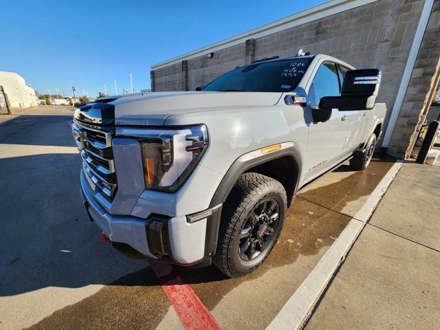 Used 2024 GMC Sierra 2500 AT4 w/ AT4 Premium Plus Package image 2