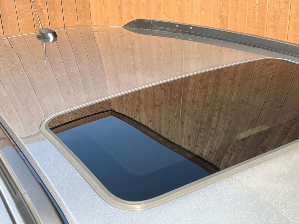 Used 2024 Chevrolet Trax ACTIV w/ Sunroof Package image 17