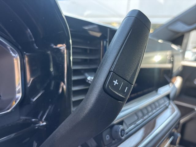 Used 2025 Chevrolet Silverado 2500 LT w/ Convenience Package AWD/4WD image 9