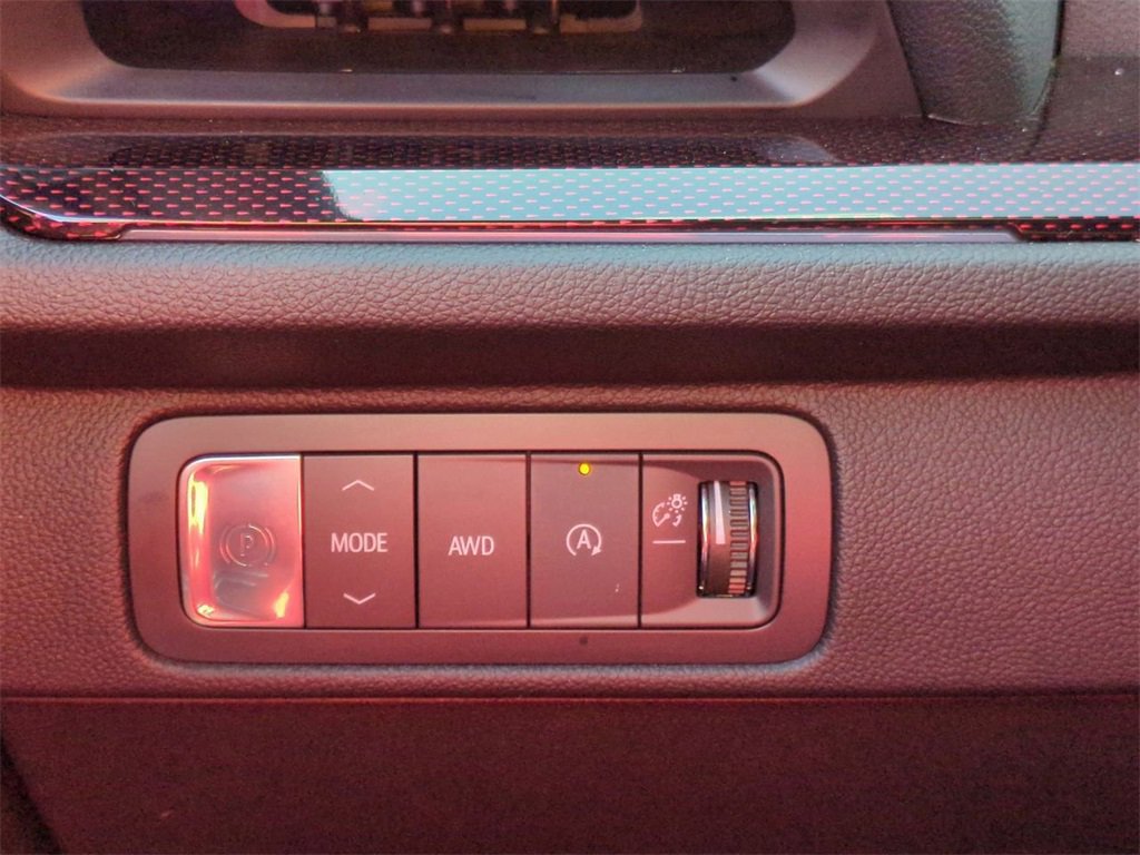 Used 2025 Chevrolet Traverse RS w/ LPO, Floor Liner Package image 18