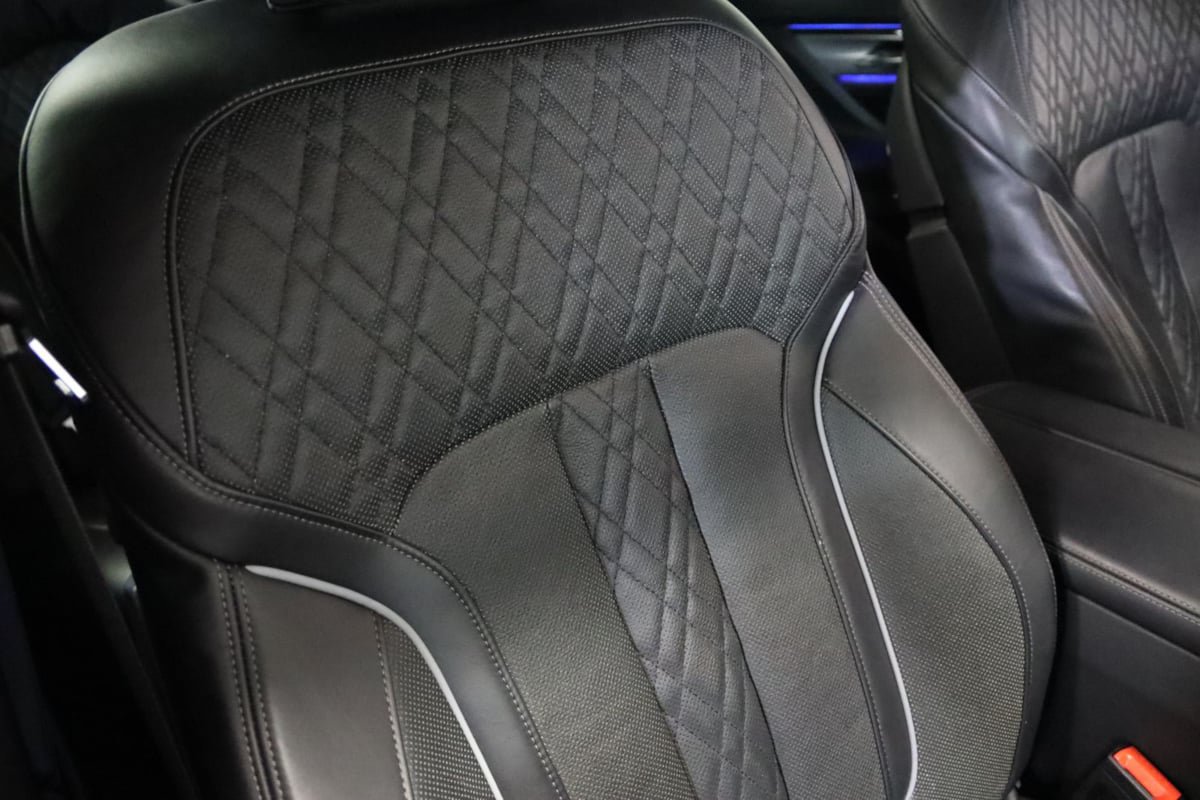Used 2019 BMW 750i RWD image 71