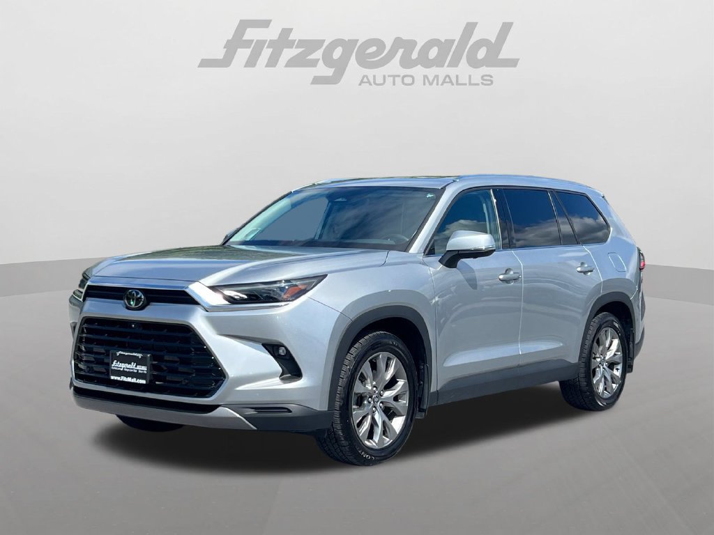 Used 2024 Toyota Grand Highlander AWD image 2