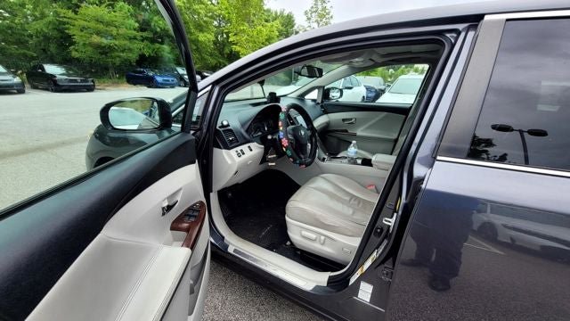 Used 2010 Toyota Venza AWD image 8