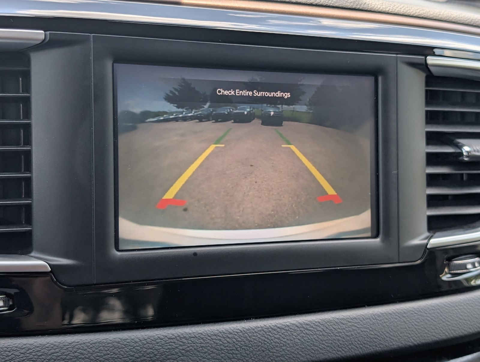 Used 2023 Chrysler Voyager LX FWD image 20