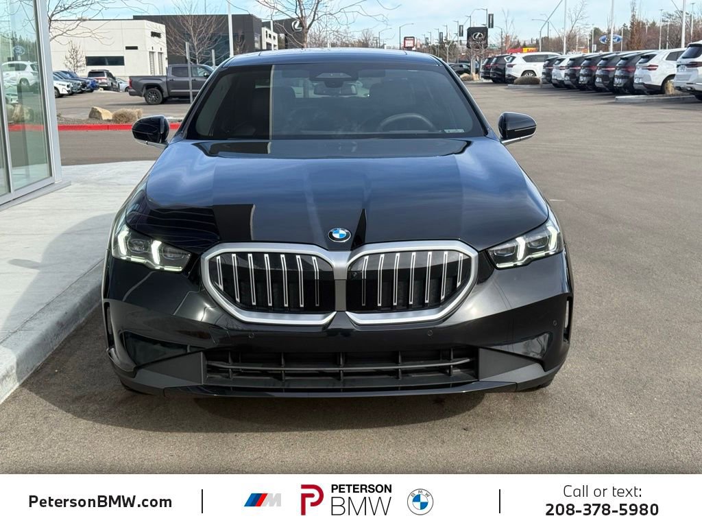 Used 2025 BMW 530i xDrive image 8