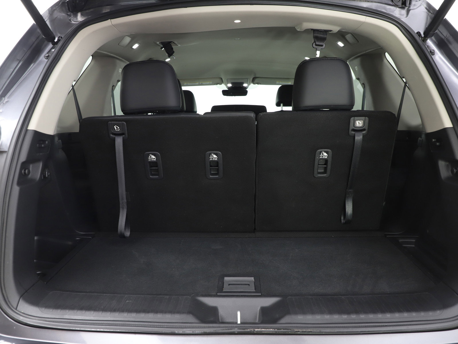 Used 2025 Honda Pilot EX-L image 11