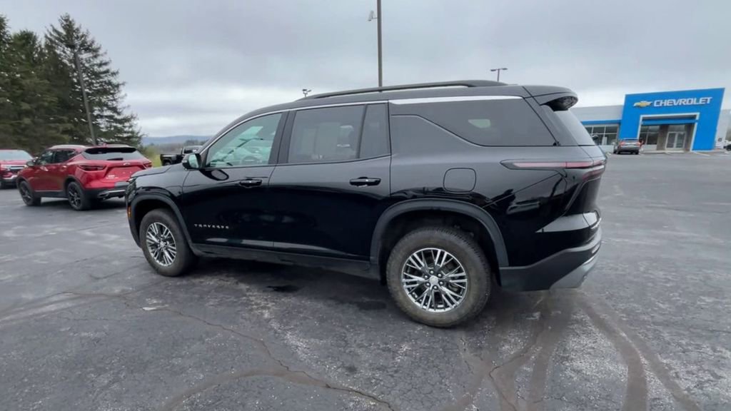 Certified 2024 Chevrolet Traverse LT image 6
