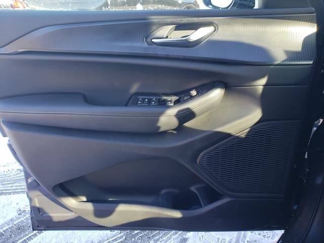 New 2025 Jeep Grand Cherokee Altitude image 13