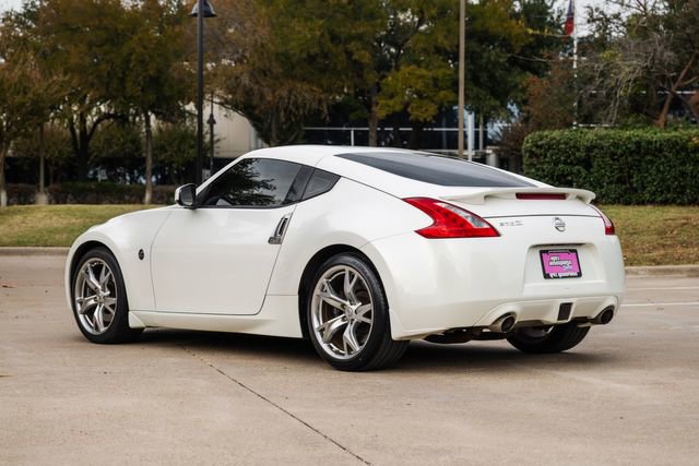 Used 2011 Nissan 370Z Touring w/ Sport Pkg image 27