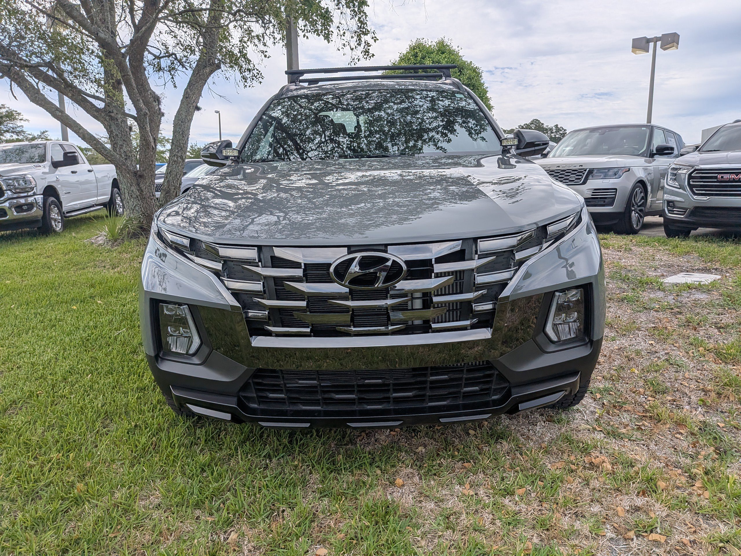 Used 2024 Hyundai Santa Cruz Night AWD/4WD image 9