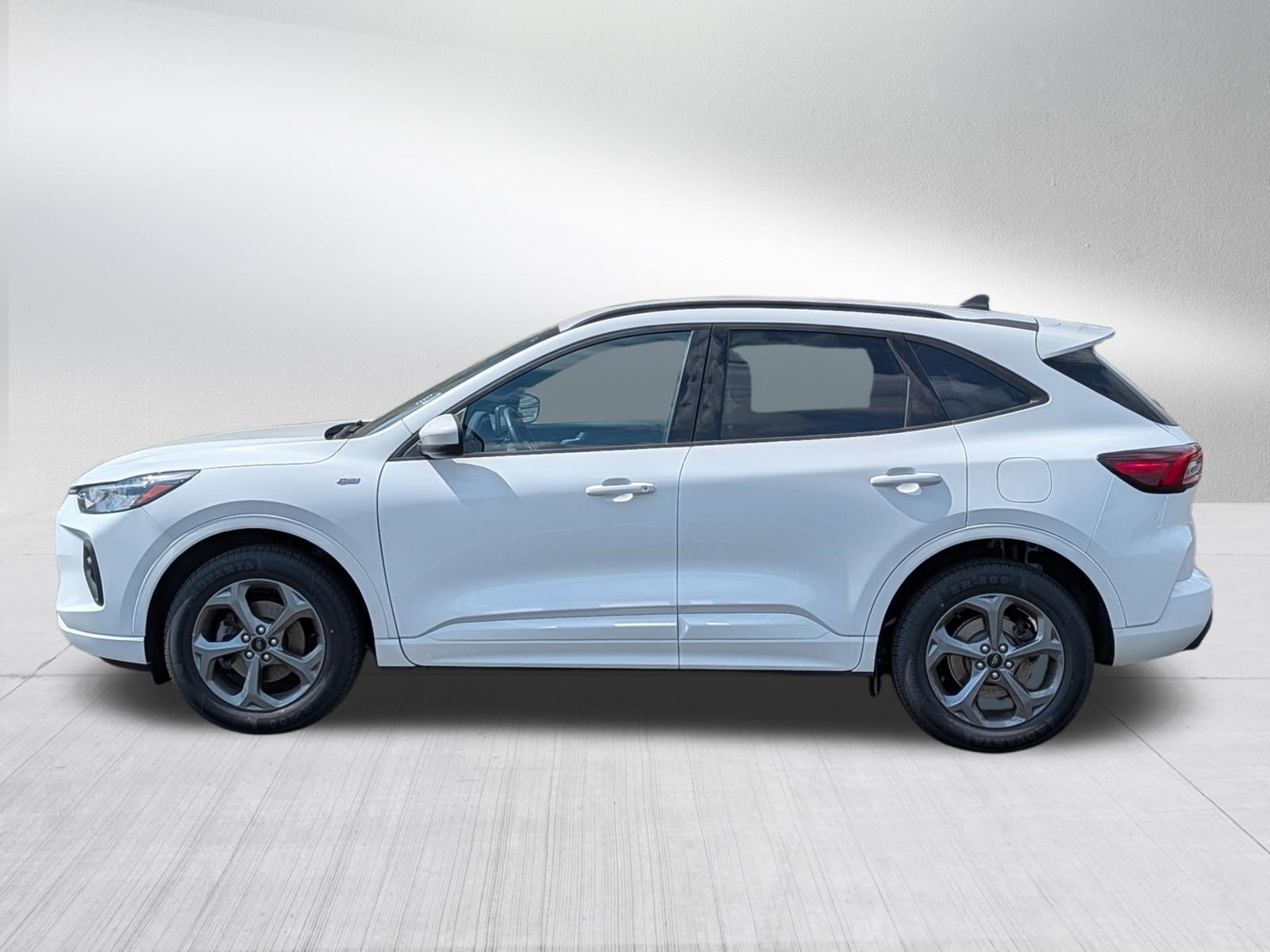 Used 2023 Ford Escape ST-Line Select AWD/4WD image 4